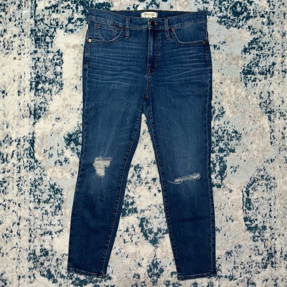 Madewell Denim - Madewell 9" Mid-Rise Skinny Crop Jeans in Delmar Wash: Eco Edition Size 30